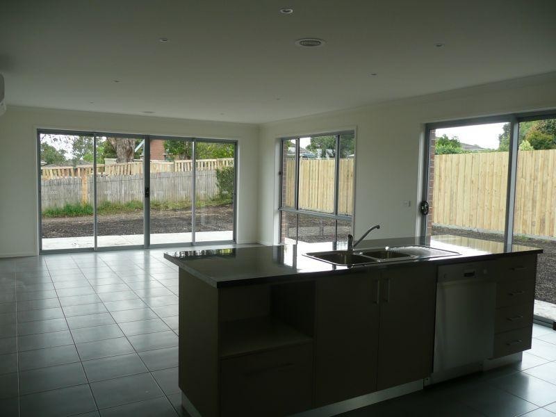 2 Baranbali Court, Churchill VIC 3842