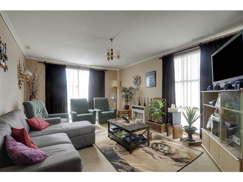 60 Maple Crescent, Churchill VIC 3842