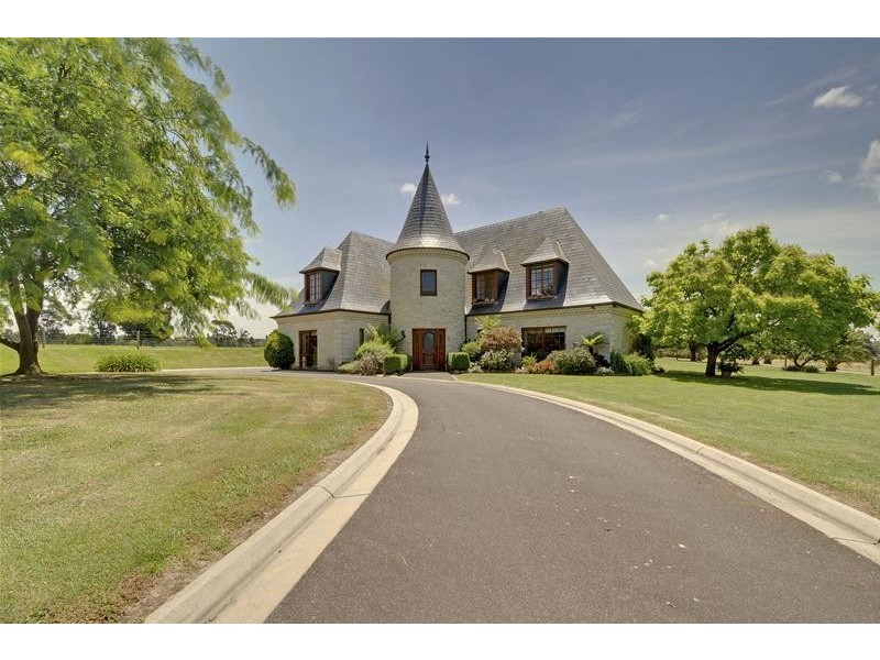 25 Hoven Drive, Traralgon VIC 3844