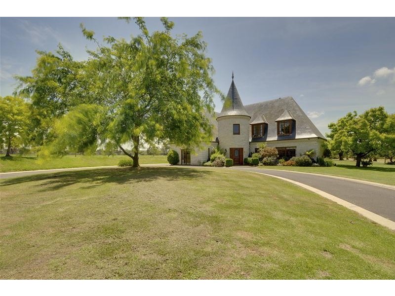 25 Hoven Drive, Traralgon VIC 3844