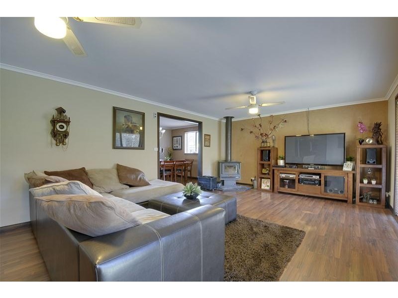 75 Glanville Crescent, Hazelwood North VIC 3840