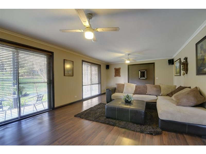 75 Glanville Crescent, Hazelwood North VIC 3840