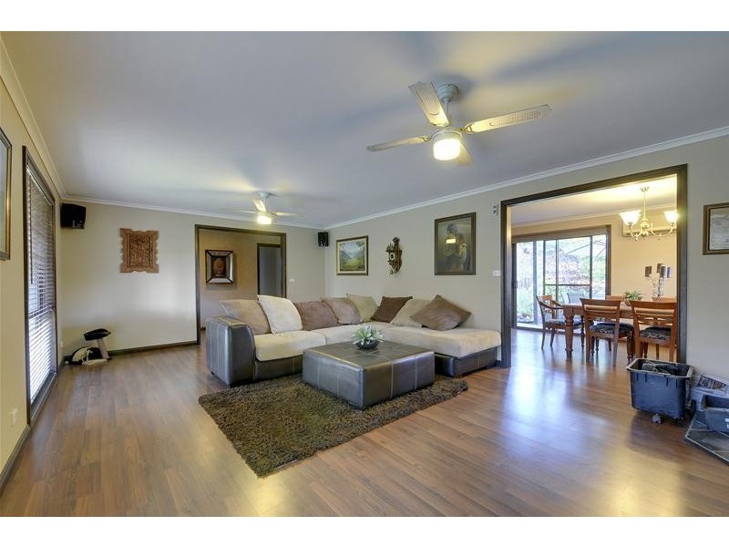 75 Glanville Crescent, Hazelwood North VIC 3840