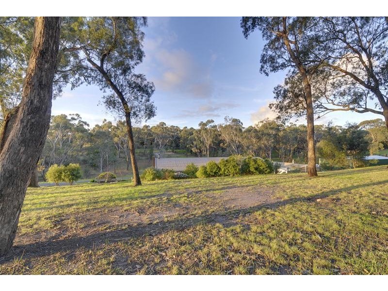 75 Glanville Crescent, Hazelwood North VIC 3840