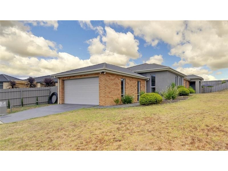 7 Lawn Avenue, Traralgon VIC 3844