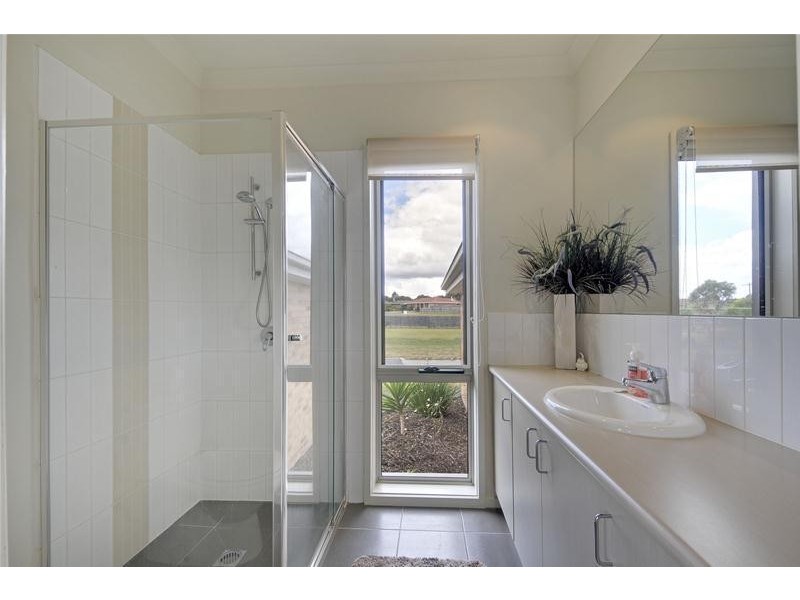 7 Lawn Avenue, Traralgon VIC 3844