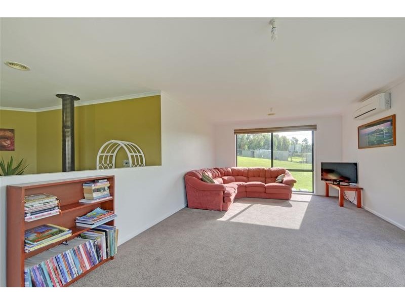 10 Hilsley Court, Toongabbie VIC 3856