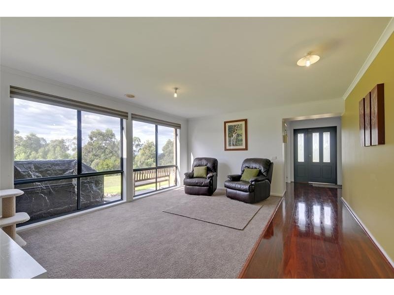 10 Hilsley Court, Toongabbie VIC 3856