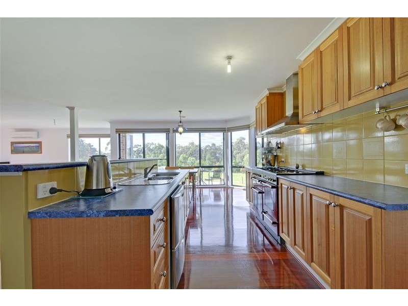 10 Hilsley Court, Toongabbie VIC 3856