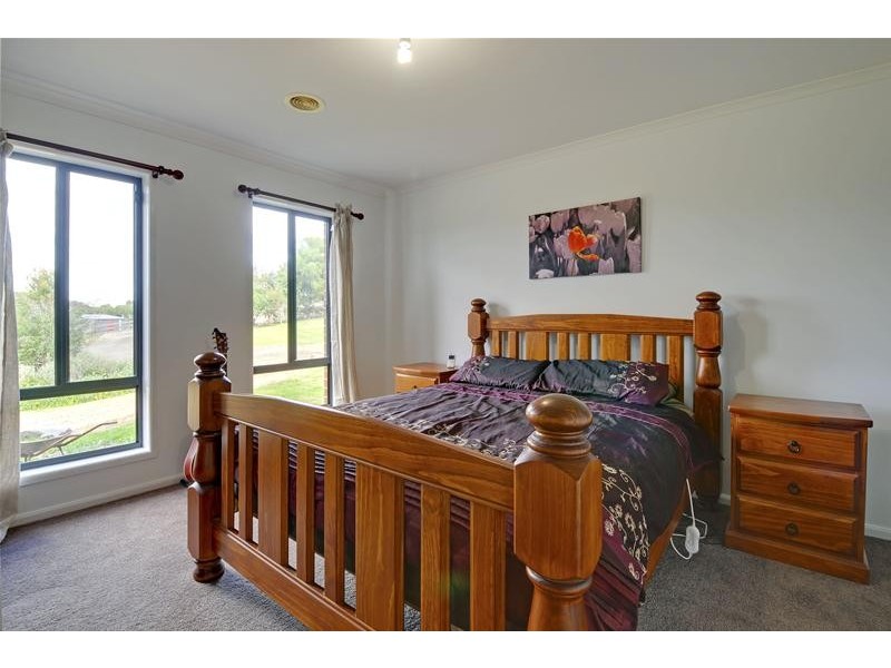 10 Hilsley Court, Toongabbie VIC 3856