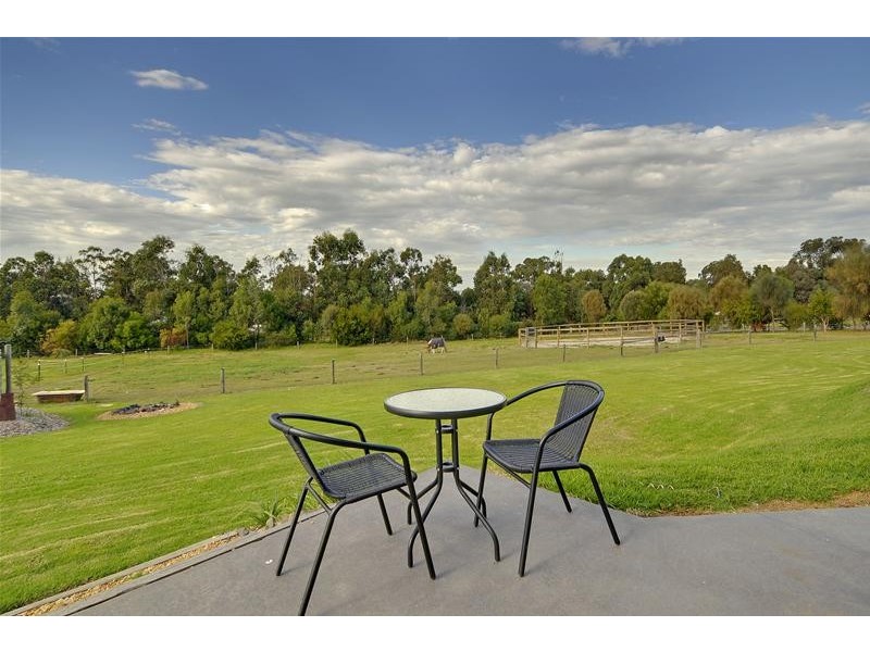 10 Hilsley Court, Toongabbie VIC 3856