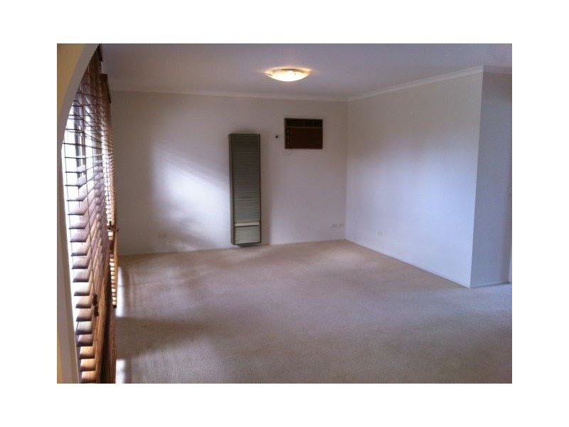 64 Swallow Grove, Traralgon VIC 3844