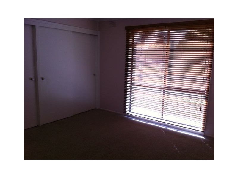 64 Swallow Grove, Traralgon VIC 3844