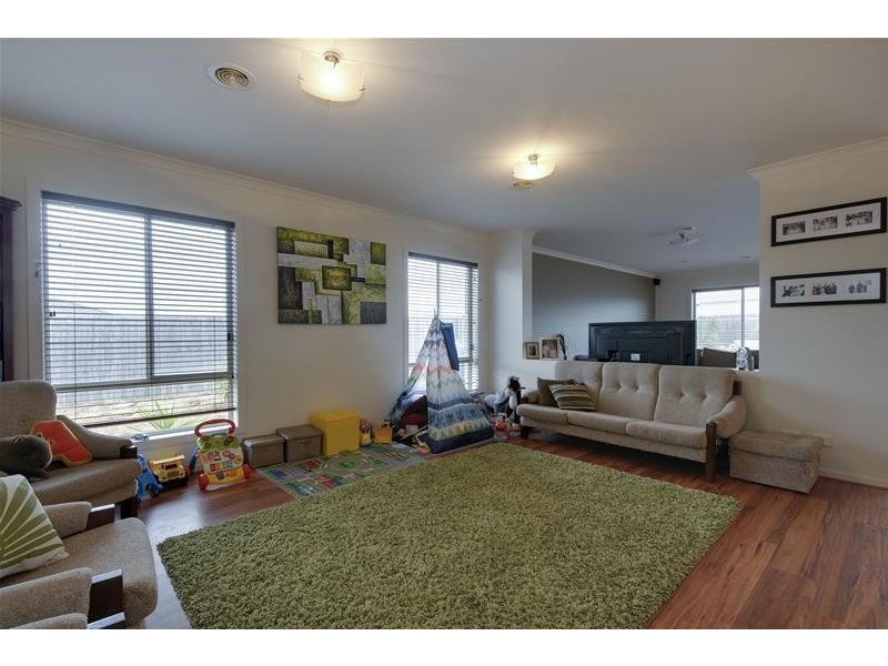 4 Kangaroo Grass Rise, Traralgon VIC 3844