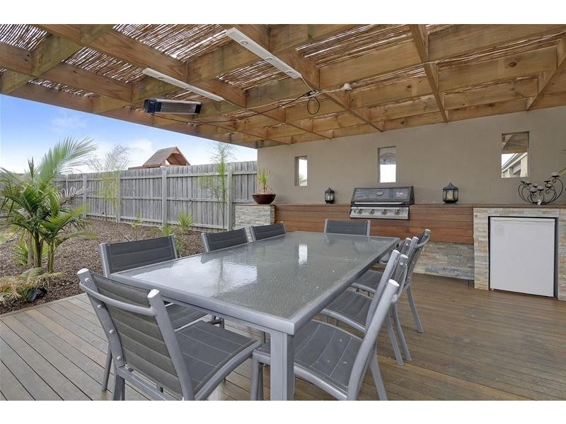 4 Kangaroo Grass Rise, Traralgon VIC 3844