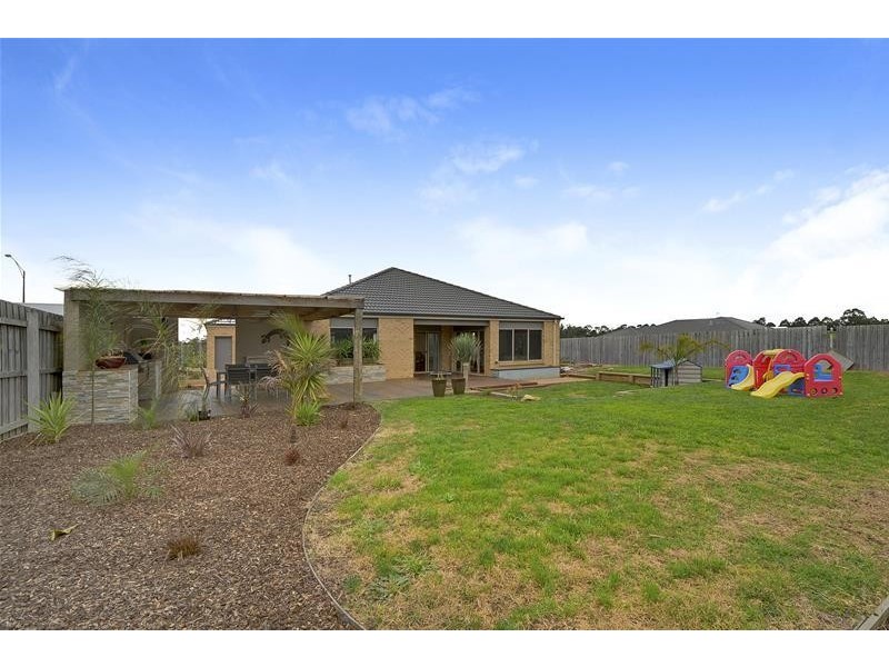 4 Kangaroo Grass Rise, Traralgon VIC 3844