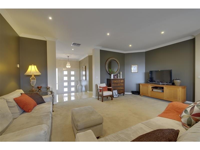 37 Notting Hill, Traralgon VIC 3844