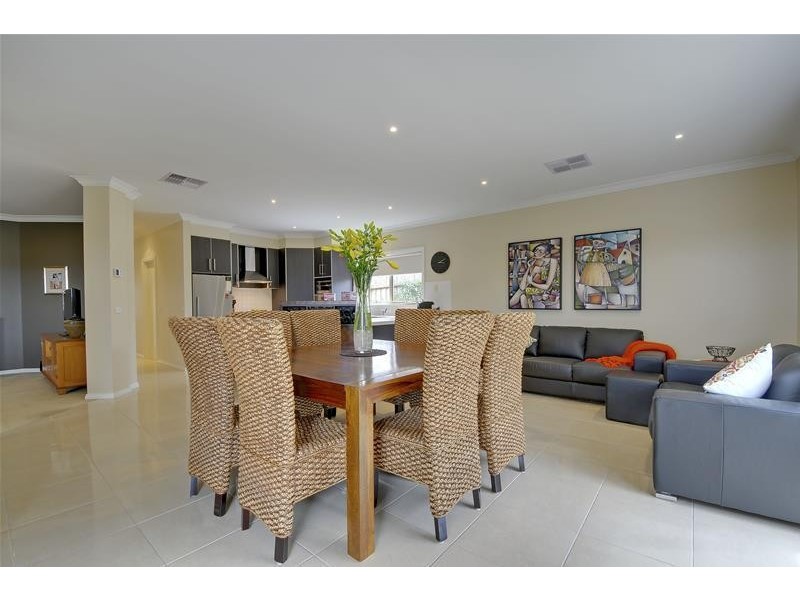 37 Notting Hill, Traralgon VIC 3844