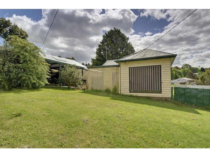 9 Roxburgh Road, Yallourn North VIC 3825