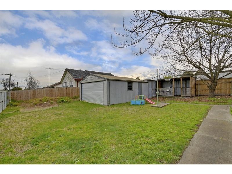 1 McNairn Road, Traralgon VIC 3844