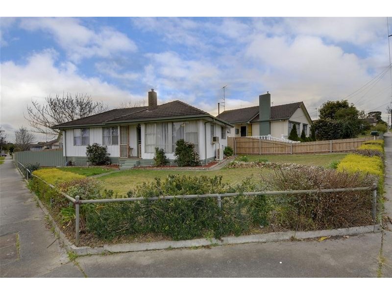 1 McNairn Road, Traralgon VIC 3844