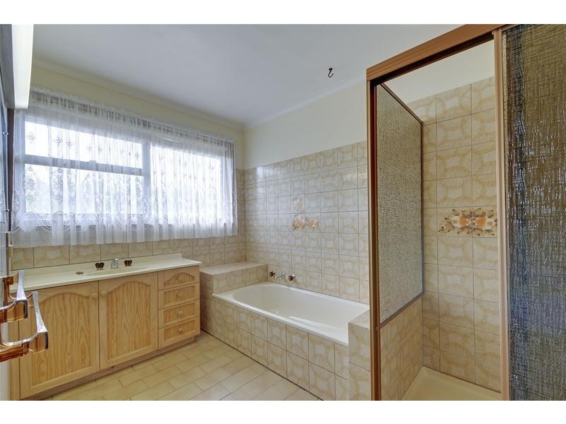 20 Parkwood Way, Traralgon VIC 3844