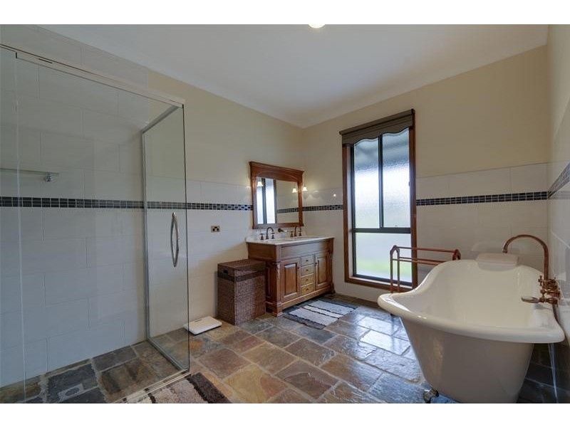 230 Traralgon Balook Road, Traralgon South VIC 3844