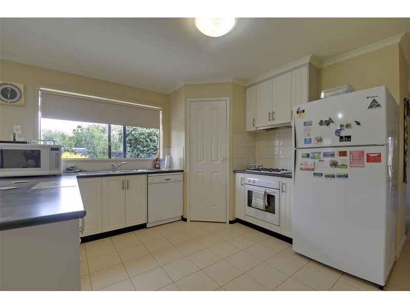 13 Barton Place, Traralgon VIC 3844