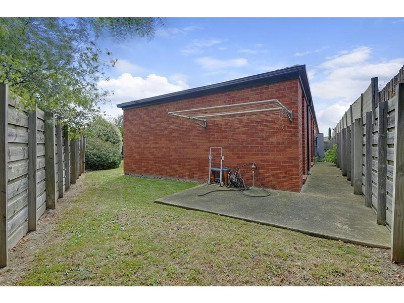 13 Barton Place, Traralgon VIC 3844