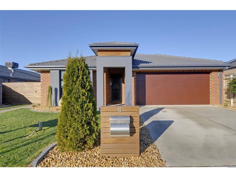 8 Hawksburn Road, Traralgon VIC 3844