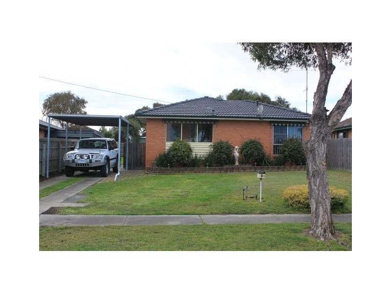 8 Banksia Crescent, Churchill VIC 3842