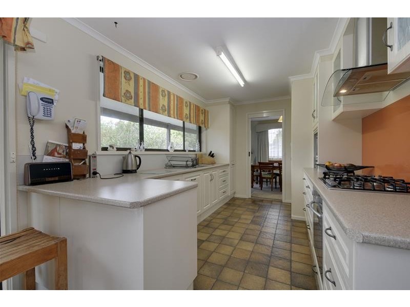 14 Parkwood Way, Traralgon VIC 3844