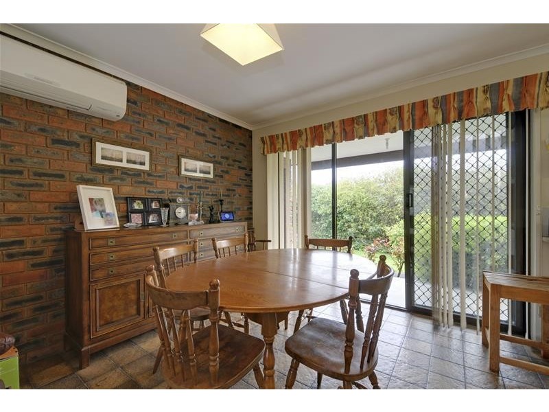 14 Parkwood Way, Traralgon VIC 3844