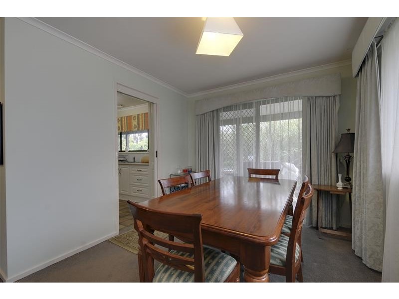 14 Parkwood Way, Traralgon VIC 3844