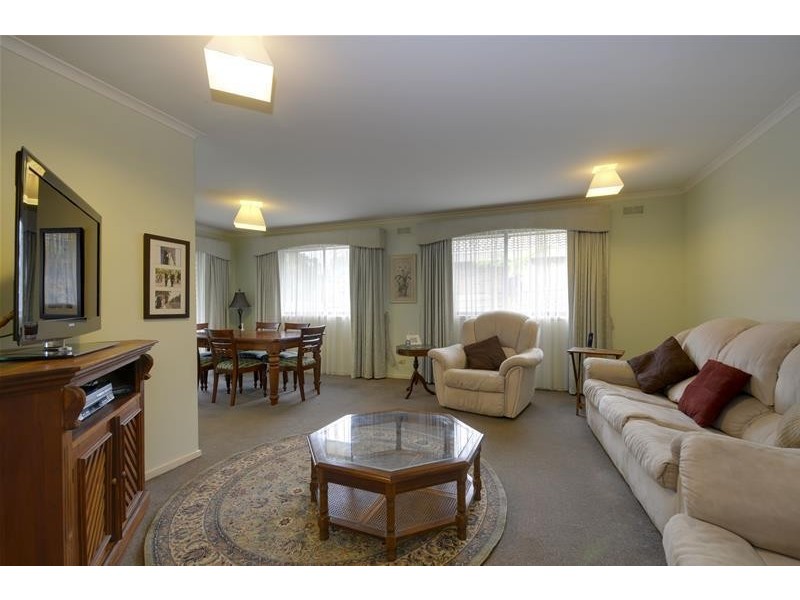 14 Parkwood Way, Traralgon VIC 3844