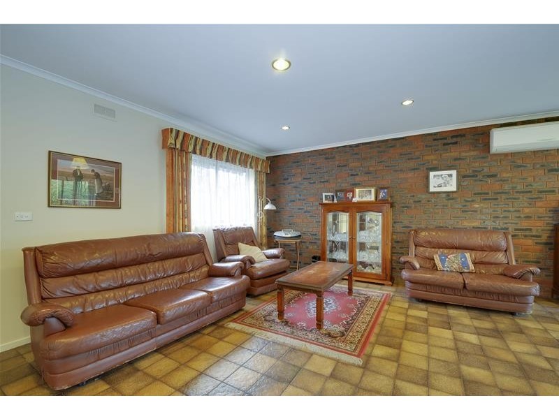 14 Parkwood Way, Traralgon VIC 3844