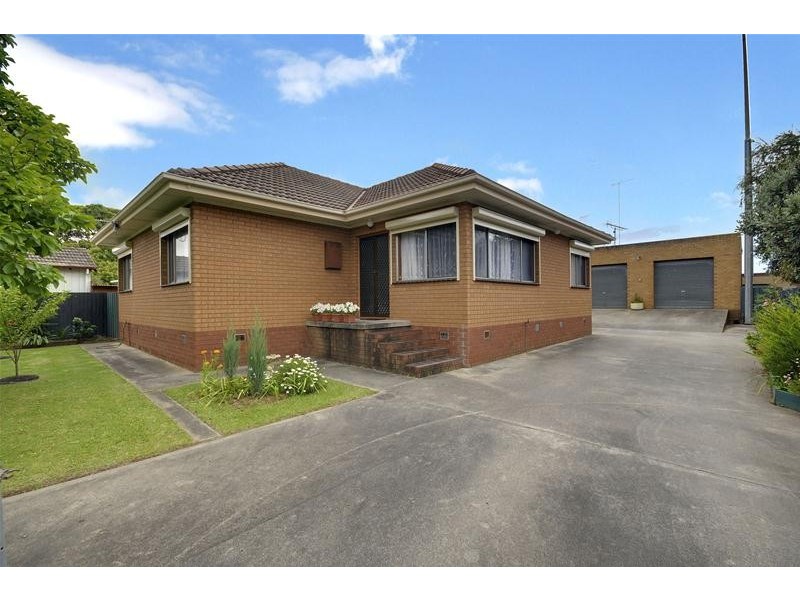 1 Moonabeal Court, Traralgon VIC 3844