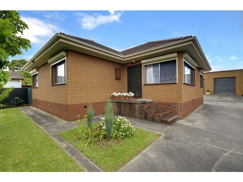1 Moonabeal Court, Traralgon VIC 3844