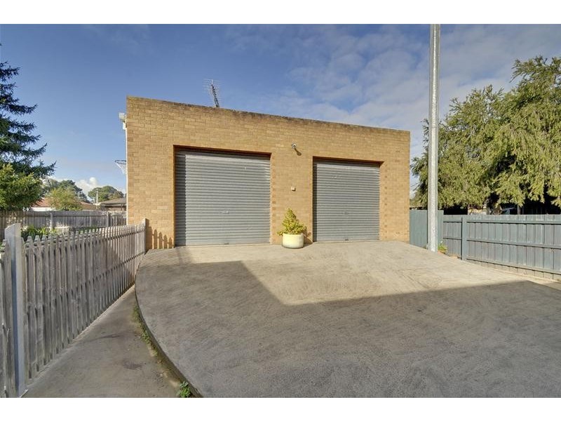 1 Moonabeal Court, Traralgon VIC 3844