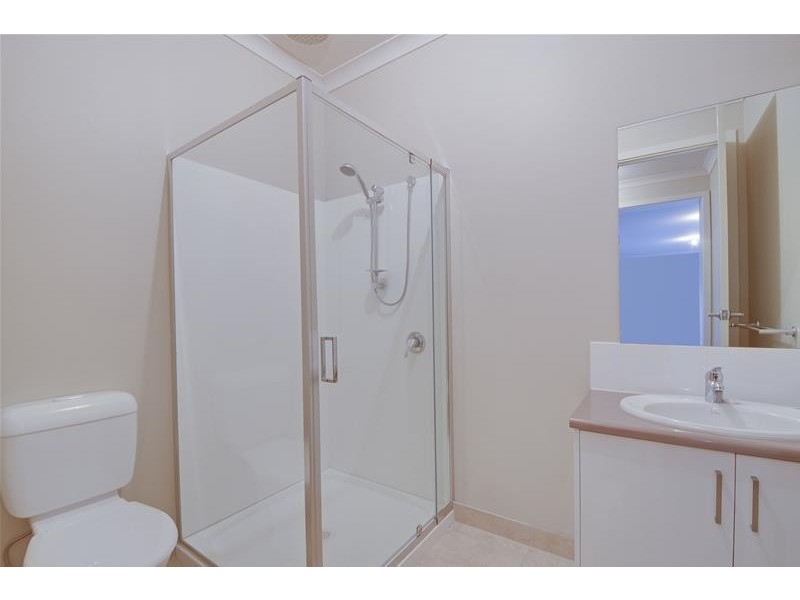 11/5-13 Savige Street, Morwell VIC 3840