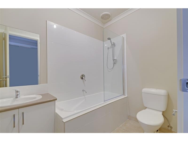 11/5-13 Savige Street, Morwell VIC 3840
