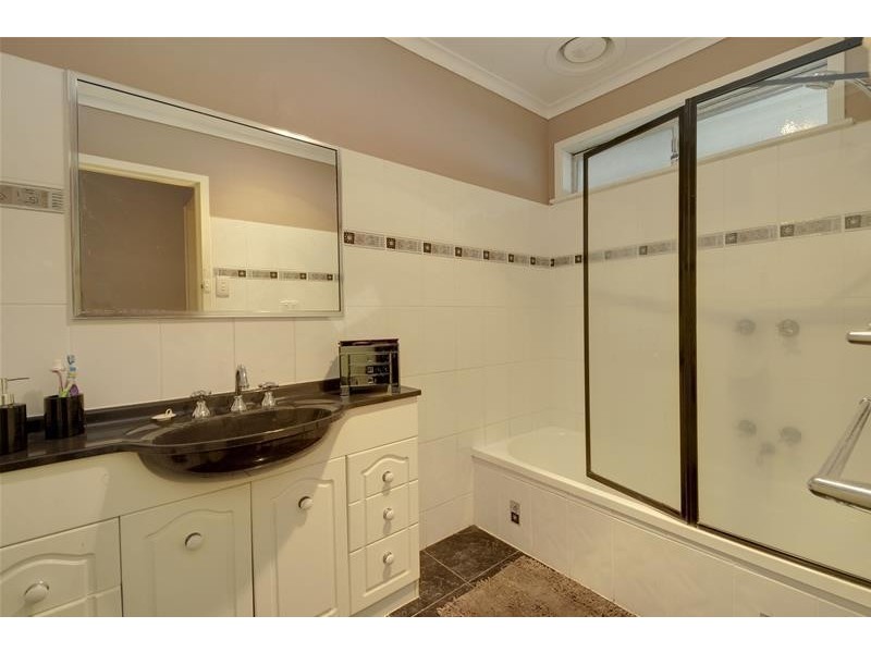 56 Williams Avenue, Churchill VIC 3842