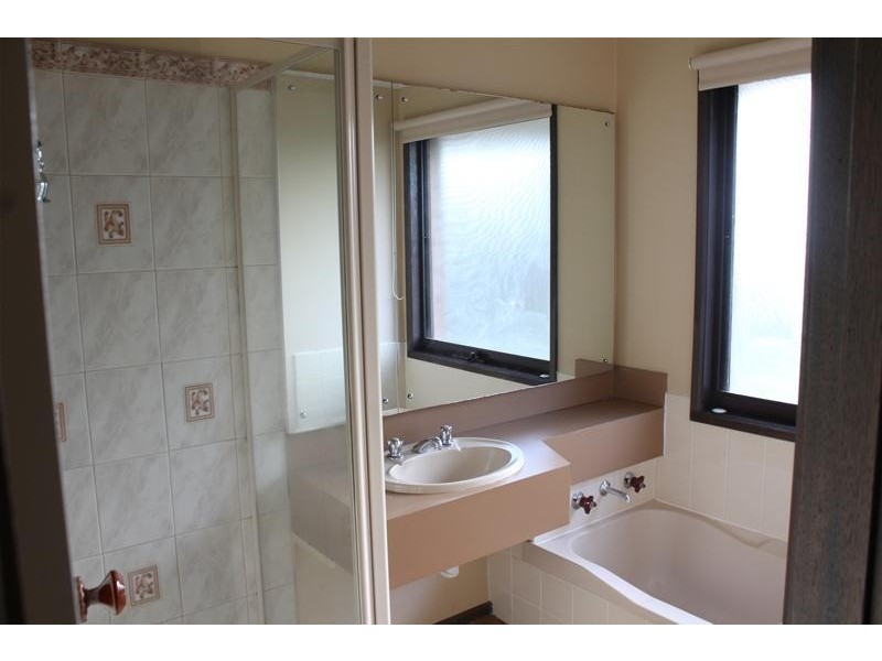 32 Strathcole Drive, Traralgon VIC 3844