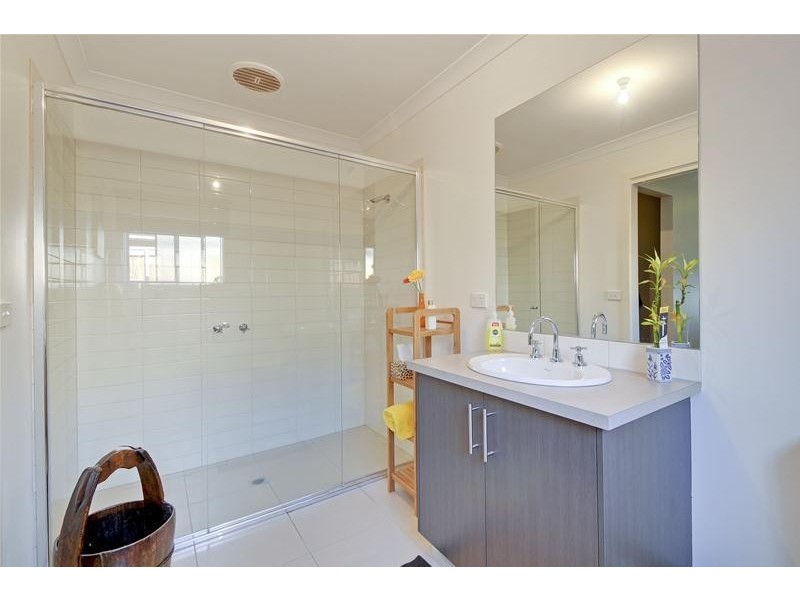 33 Christian Rise, Traralgon VIC 3844