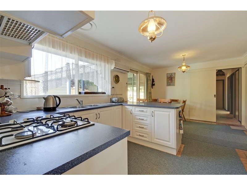 13 Glenview Drive, Traralgon VIC 3844