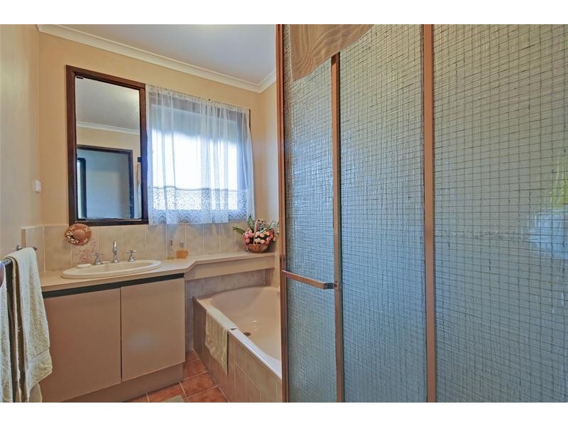 13 Glenview Drive, Traralgon VIC 3844