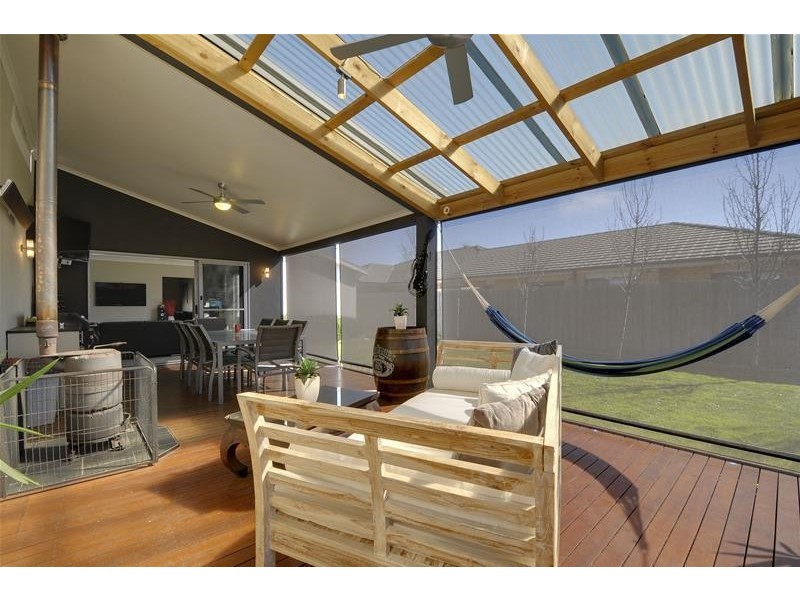 1 Hammersmith Circuit, Traralgon VIC 3844