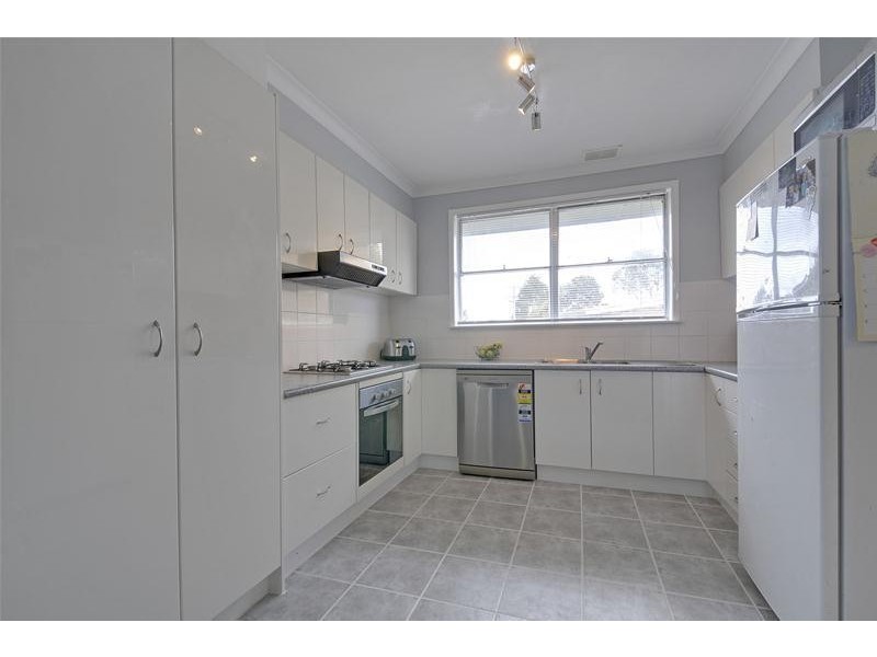 28 Howard Avenue, Churchill VIC 3842