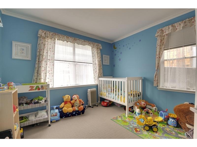 28 Howard Avenue, Churchill VIC 3842