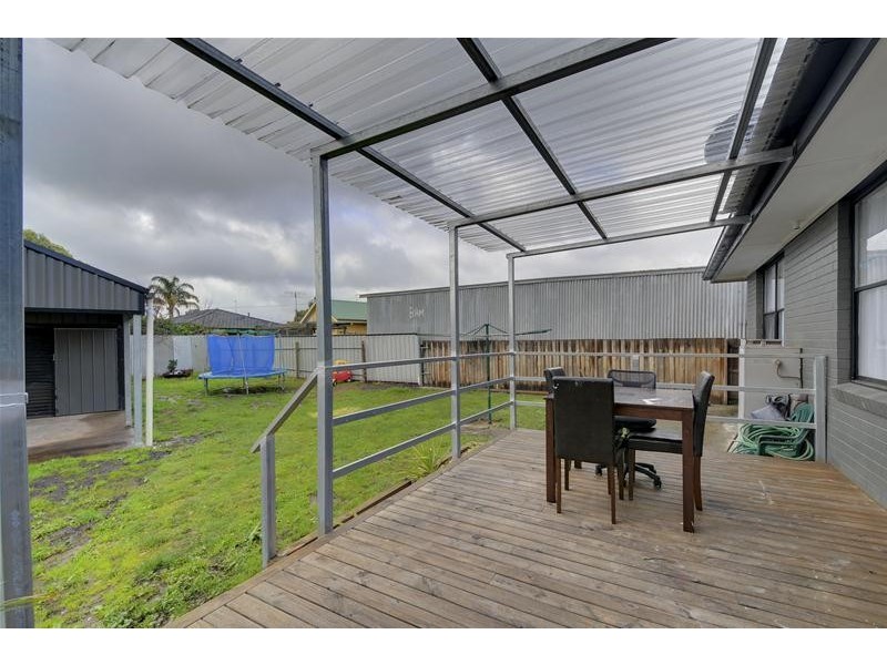 28 Howard Avenue, Churchill VIC 3842